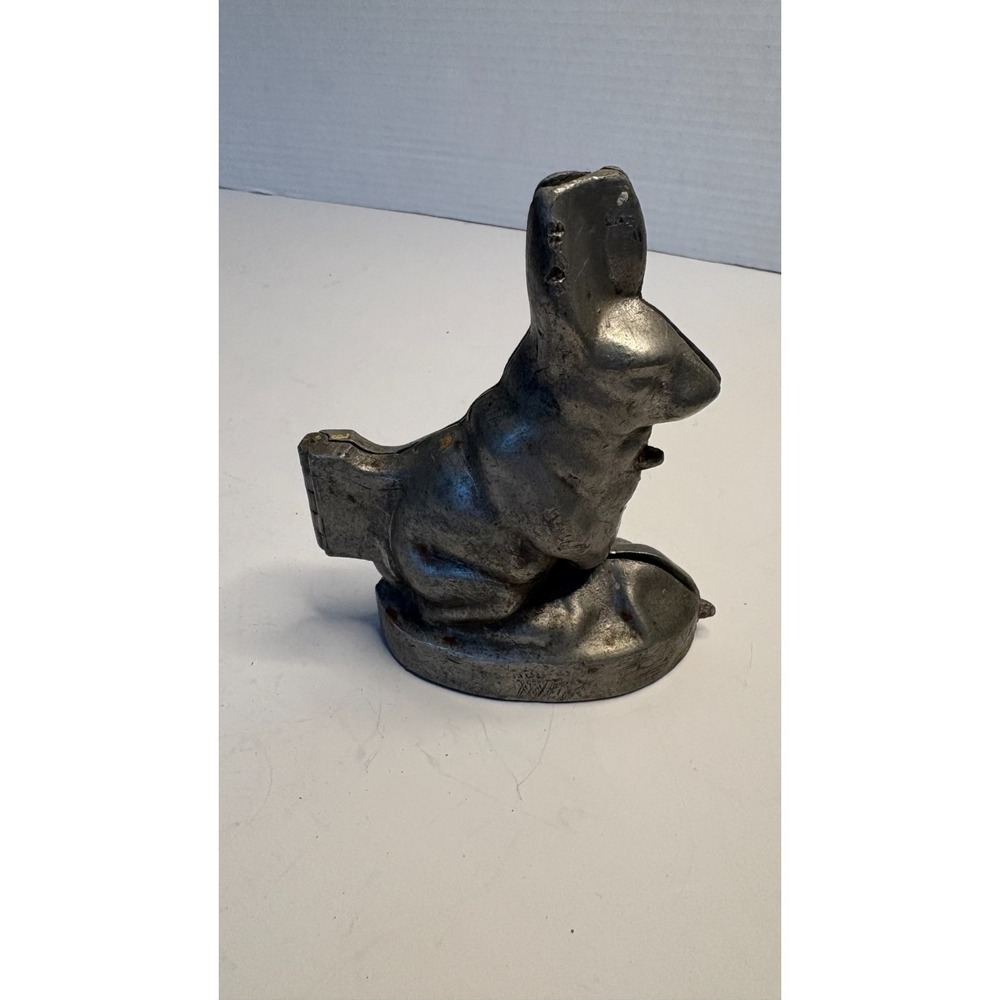 VINTAGE SCHALL & CO Rabbit mold model # 189 - 2 piece 6 inch